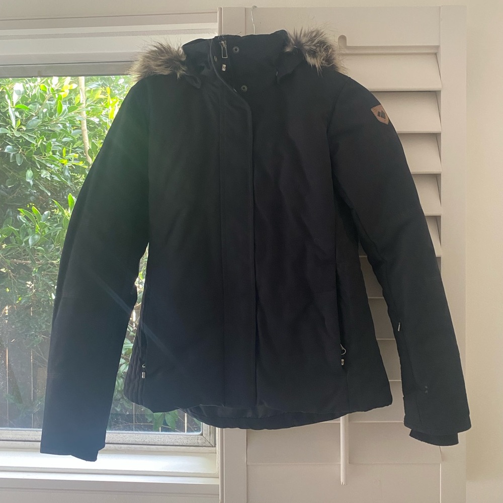 Women’s Obermeyer Ski Jacket; Black; Tuscany Jacket w/ Removable Hood
